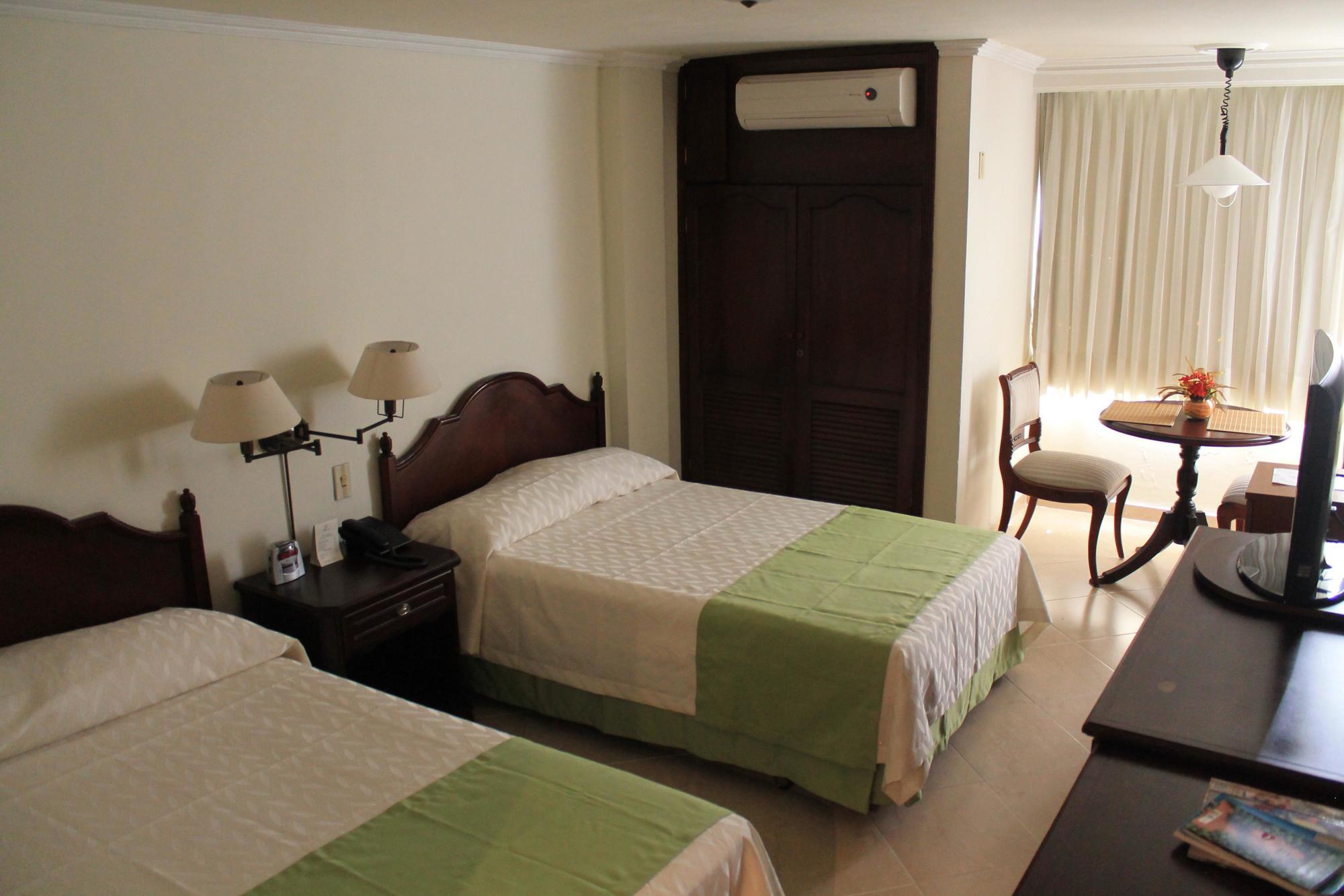 Hotel Majestic Barranquilla  Extérieur photo